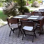 Kenguru Panzio Hotel