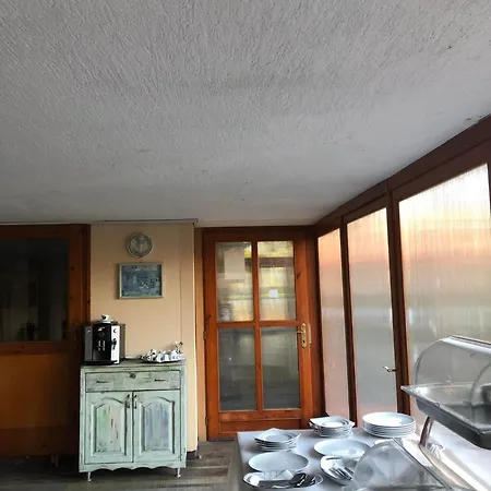 Kenguru Panzio Es Csarda 3*