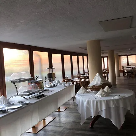 Hotel Kenguru Panzio 3*