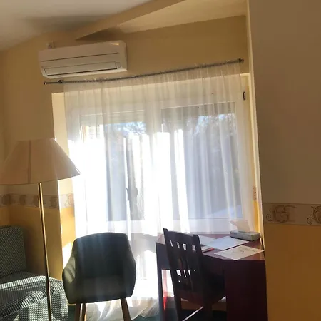 Kenguru Panzio Hotel 3*