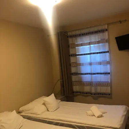 Kenguru Panzió és Csárda 3*
