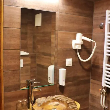 Kenguru Panzio Es Csarda 3* Hódmezővásárhely