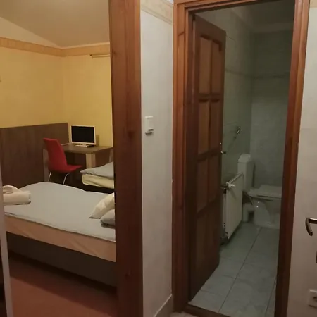 Kenguru Panzio Hodmezovasarhely