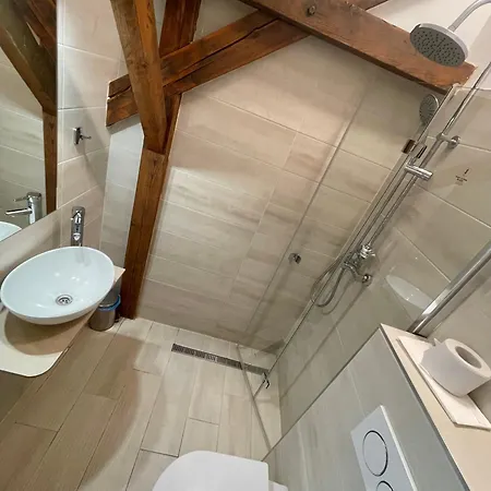 Hotel Kenguru Panzió és Csárda 3*