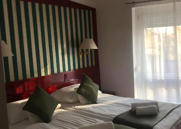 Hotel Kenguru Panzio Es Csarda